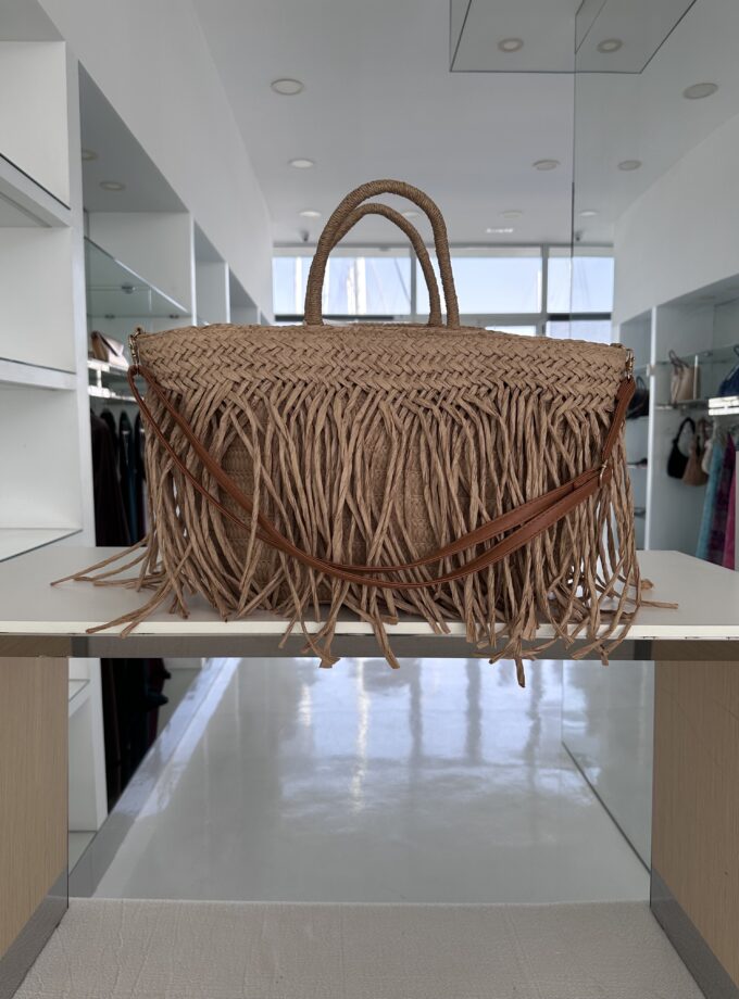 Bolso flecos rafia